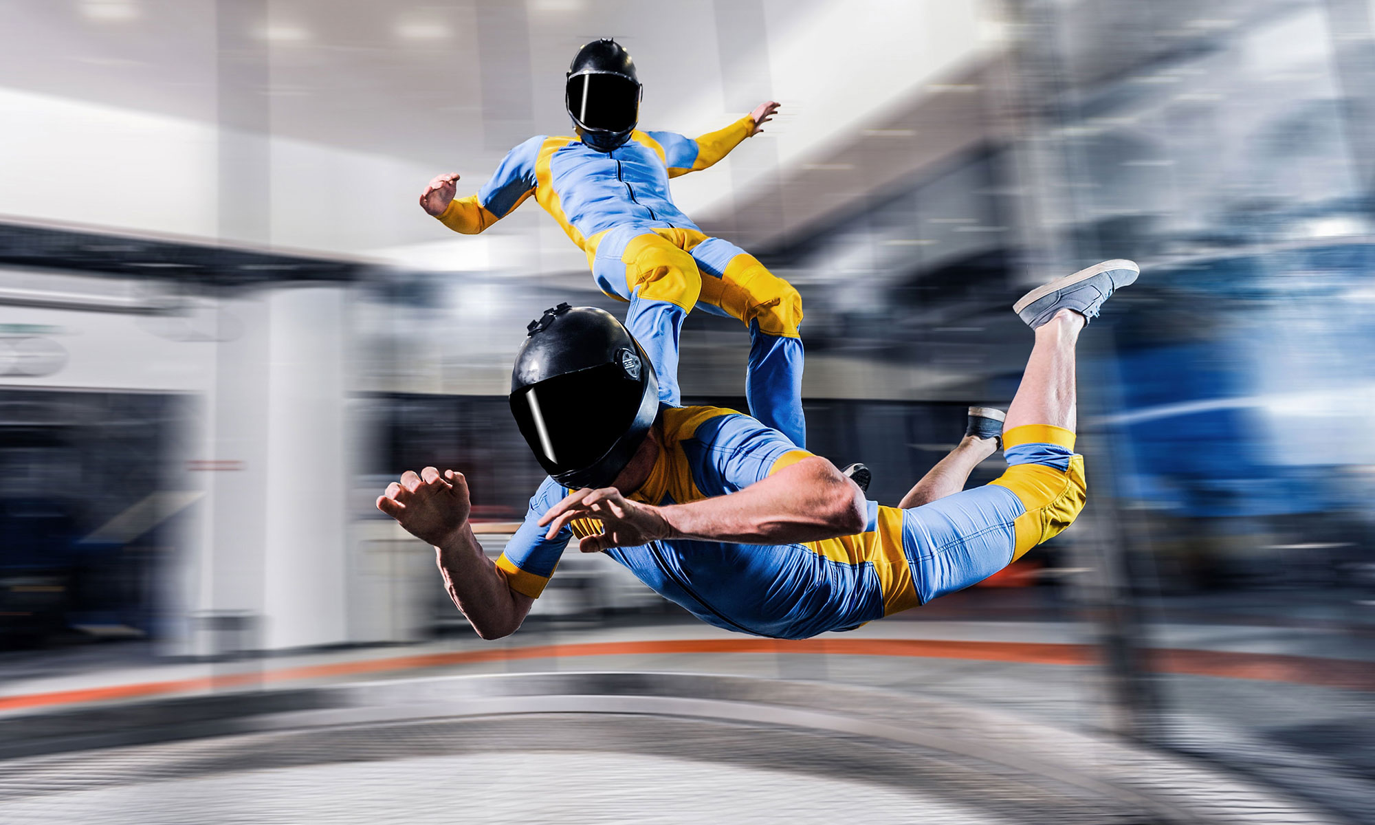 Indoor Skydiving für den JGA in Berlin / Indoor skydiving for the hen party or stag do in Berlin